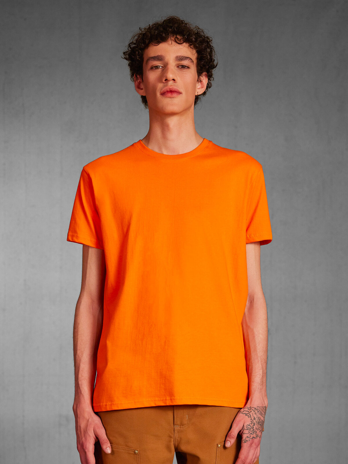 T-Shirt #E190 – TU03T – B&C